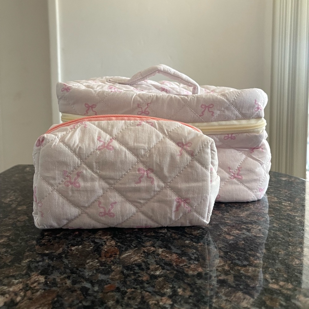 pink bow makeup bag and makeup traveling case